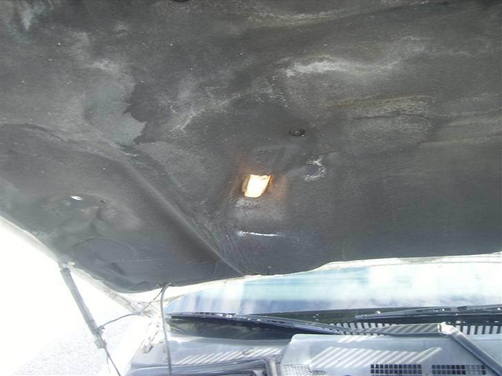 BMW 320i Coupé E36 - Nyt Billede - samt en SUPER fed detalje med lys i motorrummet så man kan se hvad man laver ;) billede 14