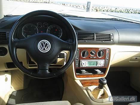 VW Passat - lidt af  kabinen billede 2