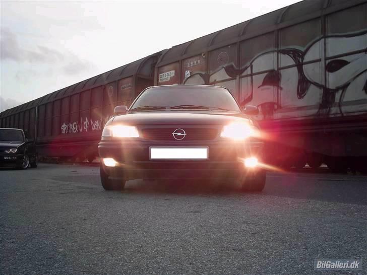 Opel Astra 1,6i 16v sport billede 4