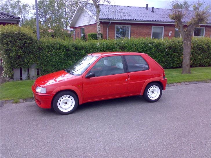 Peugeot 106 1,3 Rallye *SOLGT* - Så er der monteret nymalede Rallyefælge  billede 1