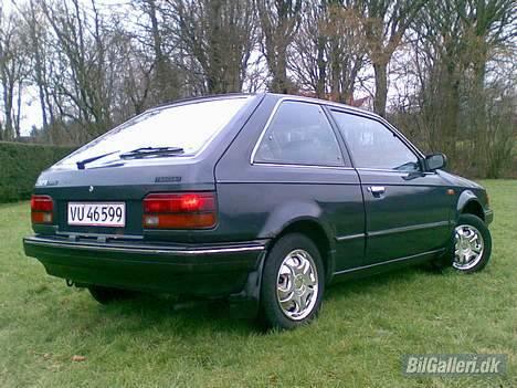 Mazda 323 billede 3