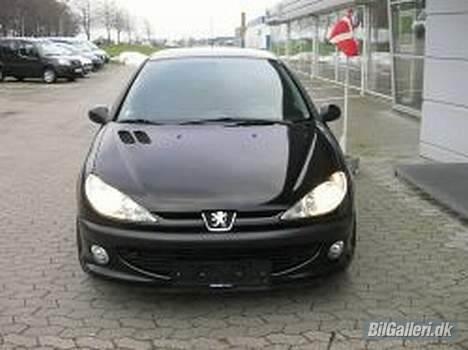 Peugeot 106 XS - SOLGT - Her er min nye bil. billede 20