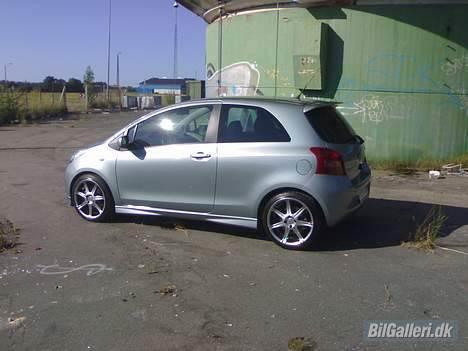 Toyota Yaris  (til salg) billede 5