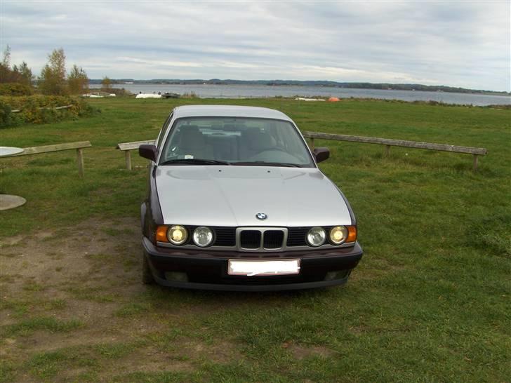 BMW 520i - nu er den kommet ud..  billede 4