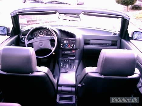 BMW 325i Cabrio**Død** billede 6