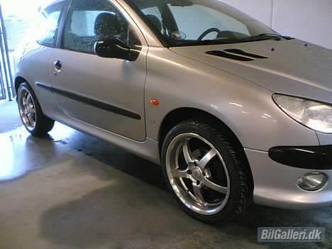 Peugeot 206 TOTAL SKADET:( billede 9