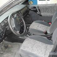 Opel vectra 2.0i 16V