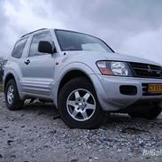 Mitsubishi Grand Pajero 4x4 SOLGT