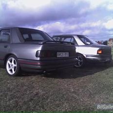 Ford sierra 2.0 DOCH (død)