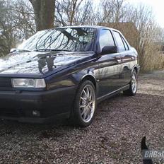 Alfa Romeo 155 V6