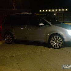 VW Touran 2.0 TDI DSG *Solgt