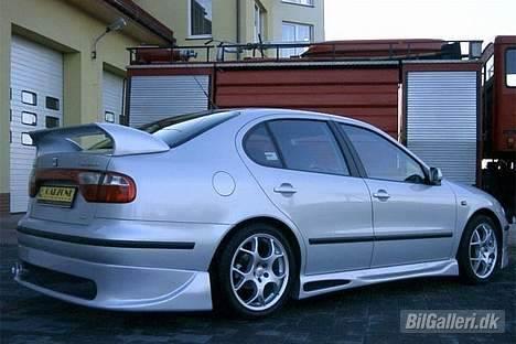 Seat Toledo 1,6 (SOLGT) - dette er en fremtids tænkning.. (bare i den rigtige farve).. billede 7