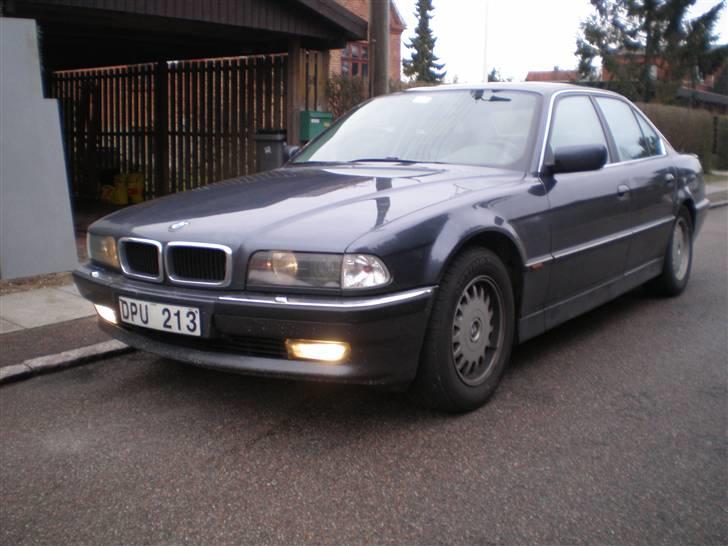 BMW 730i V8 aut. E38  billede 2