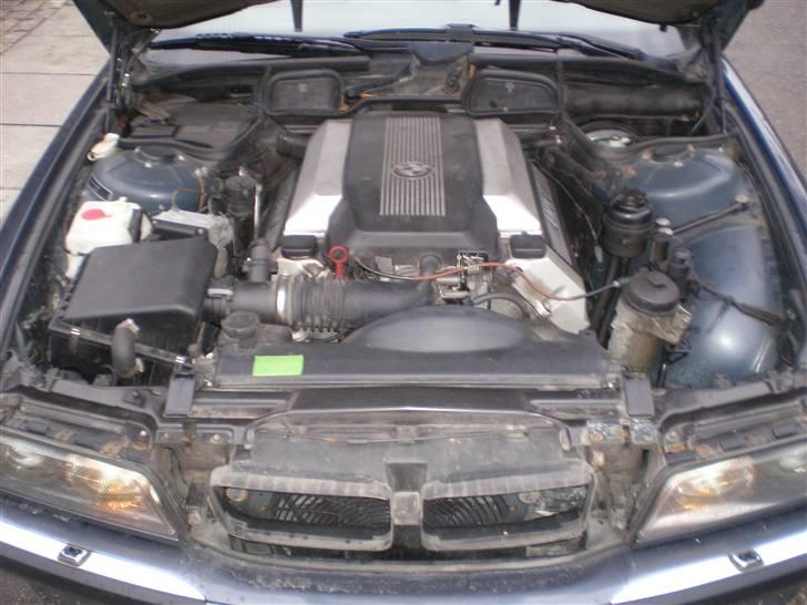 BMW 730i V8 aut. E38  billede 4