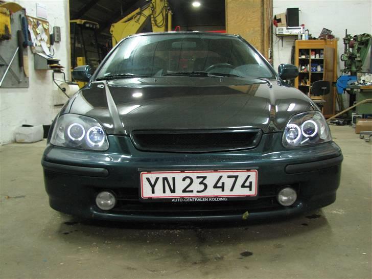 Honda Civic VTI ## SOLGT ## billede 1