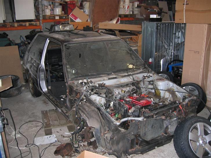 Toyota Corolla GT 16V skrottet   billede 4