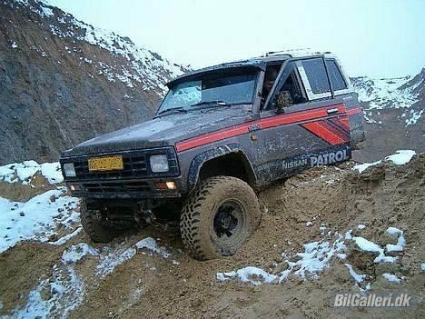 Nissan Patrol (Hugget op) - En sjov dag i Kallerup grusgrav billede 8
