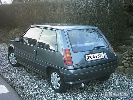 Renault 5 GTX billede 2