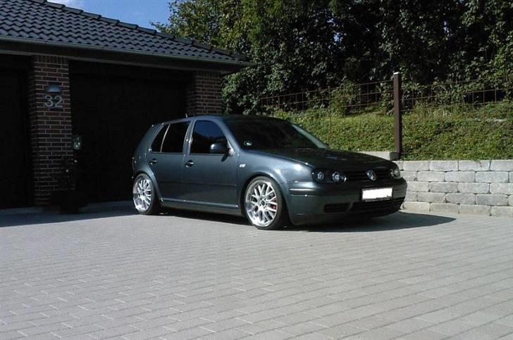 VW Golf IV *SOLGT* - 02.08.07 billede 1