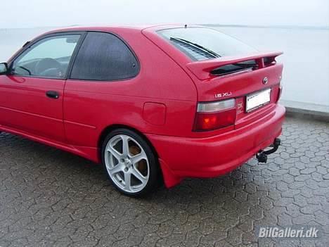 Toyota Corolla 1,6 xli  SOLGT billede 2