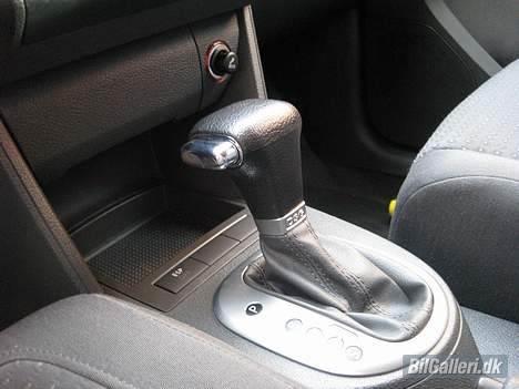 VW Touran 2.0 TDI DSG *Solgt - DSG - Direct Shift Gear - det spiller! billede 5