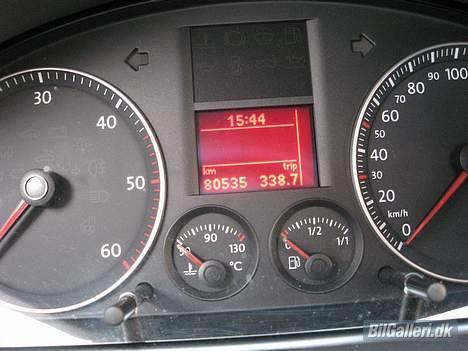 VW Touran 2.0 TDI DSG *Solgt billede 8