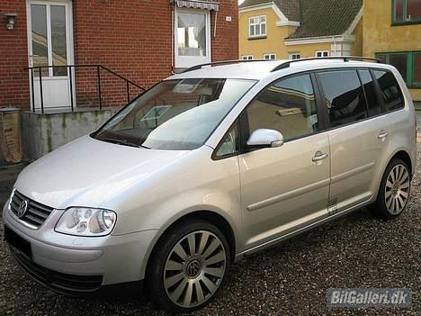 VW Touran 2.0 TDI DSG *Solgt billede 10