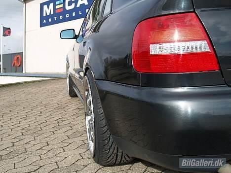 Audi A4 1.8T (SOLGT) billede 5