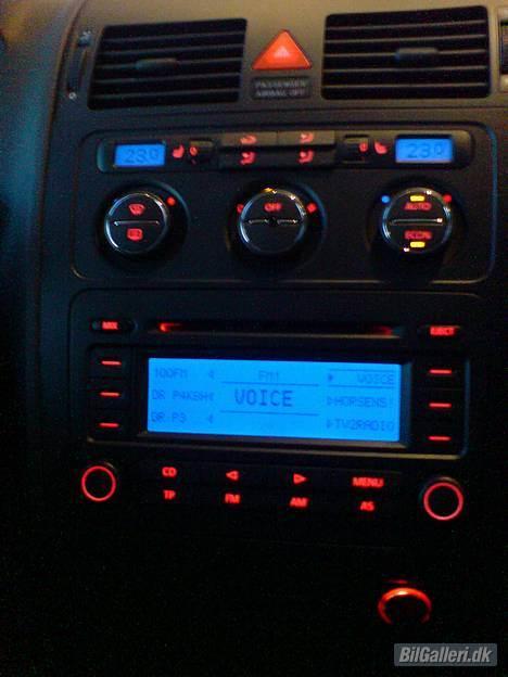 VW Touran 2.0 TDI DSG *Solgt billede 14