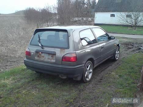 Nissan sunny  solgt billede 5