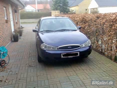 Ford Mondeo - Efter en lækker vask :) billede 10