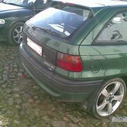 Opel Astra 16v