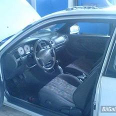 Toyota Corolla 1,3 GLS (SOLGT)