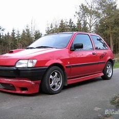 Ford Fiesta solgt" Fjytte"