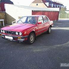 BMW E 30 320i
