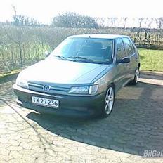 Peugeot 306