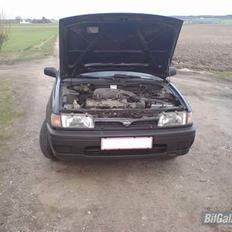 Nissan Sunny N14 (Totalskadet)