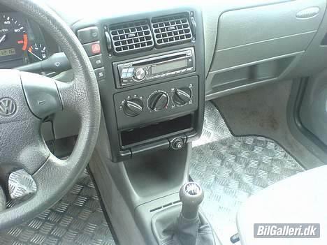 VW Polo 6n  :  Solgt - Alpine afspiller.. billede 13