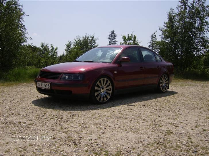 VW Passat 1,8 20V - Solgt-  - Ja det er sku fronten billede 2