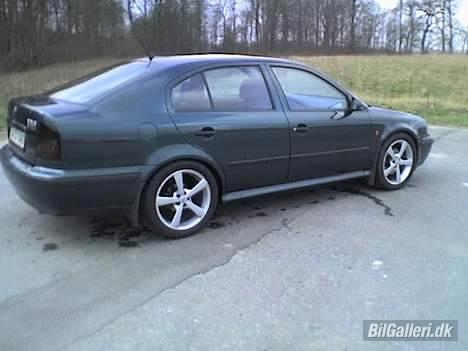 Skoda Octavia  - bilen før maler billede 15