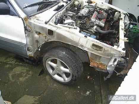 Mitsubishi Galant 2.0 GTI skrottet billede 15