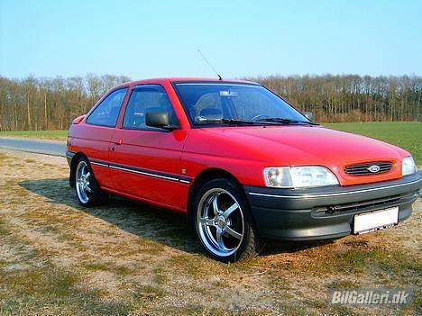 Ford Escort (SOLGT) billede 1