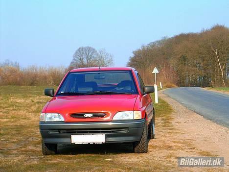 Ford Escort (SOLGT) billede 5
