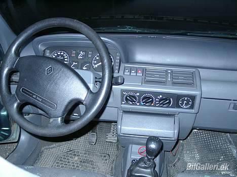 Renault Clio Solgt billede 3