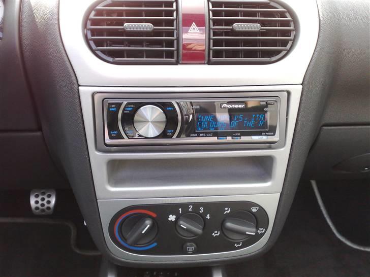 Opel Tigra TwinTop *SOLGT* - Pioneer DEH-P6000UB Headunit billede 6