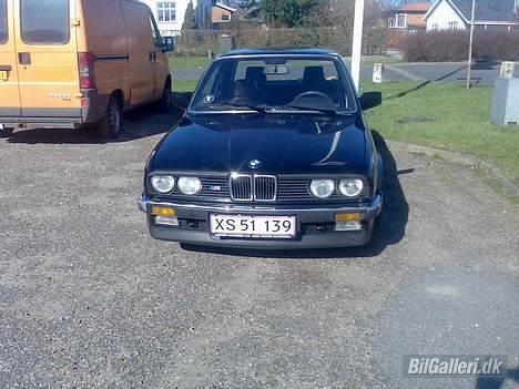 BMW 320i e30(solgt) billede 3