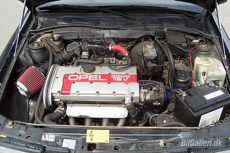 Opel Vectra2000  - Kraftværket eller noget :P billede 7