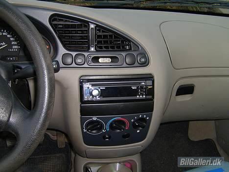 Ford Fiesta - gammel radio billede 4