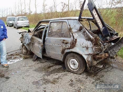 Opel Astra 16v - Den gode gamle golf, blev sænket og med ny hækspoile og lambodør? Øhh  billede 6