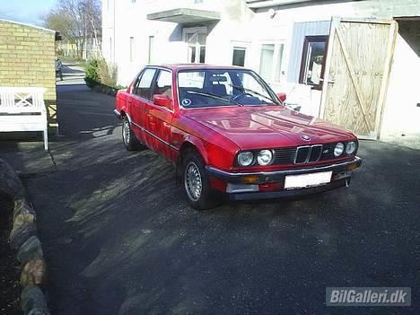 BMW E 30 320i billede 4